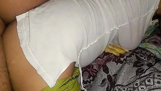 Hintli desi ateşli kız ilk kez gaand chudai, yerel köylü kızı ilk kez seks videosu