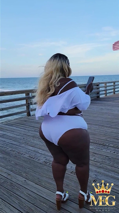 MochaSwallows ' Boardwalk Slut Strut