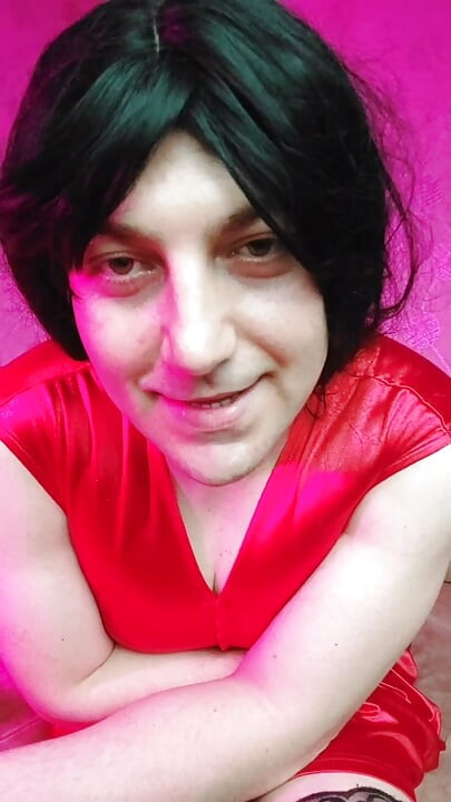 Femboy Gothic Trắng Với Tất Lửng