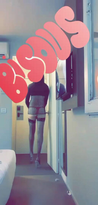 Nina Beurette erkek delisi