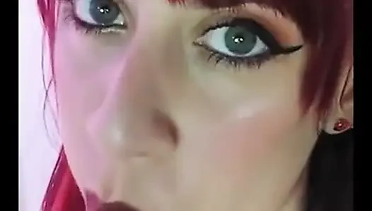 Si rambut merah Argentina favoritmu hari ini adalah pelacurmu tanpa batas! Roleplay JOI
