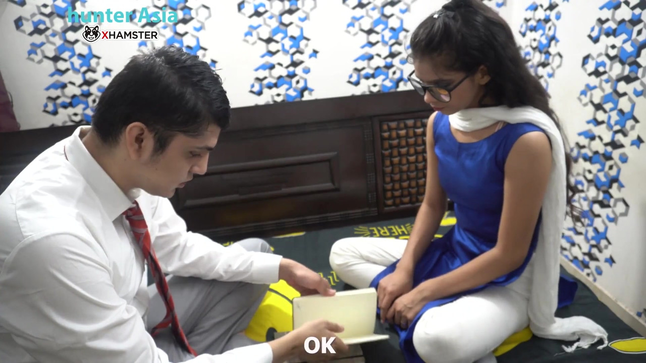 印度熟女老师被学生干 - 角色扮演 - 印地语下流话