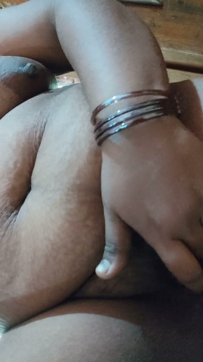 Varsha – mallu Tamil Wife big boobs showing and Fingers Herself To Orgasm | Clip 2