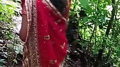 Menina indiana da vila fodida na selva