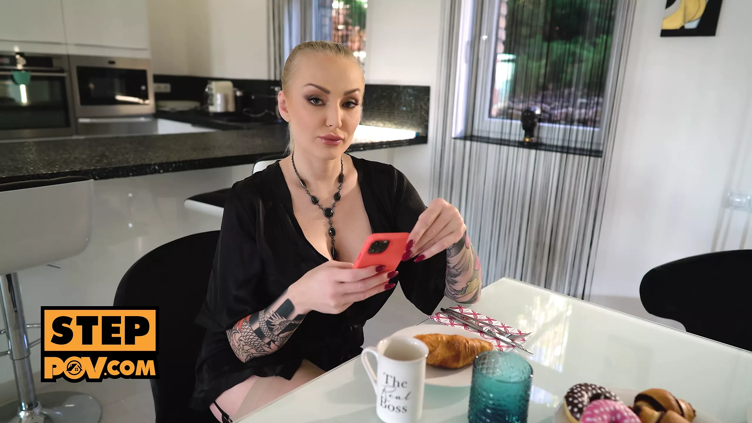 Pov - prsata maćeha kayla green jaše tvoj tvrdi kurac