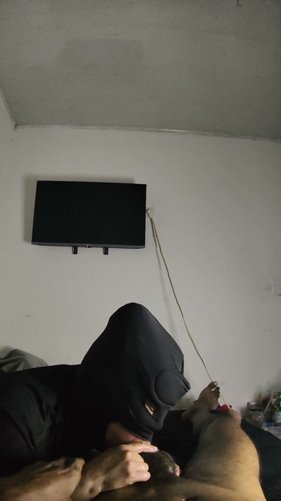 Throat Champ Black Mask