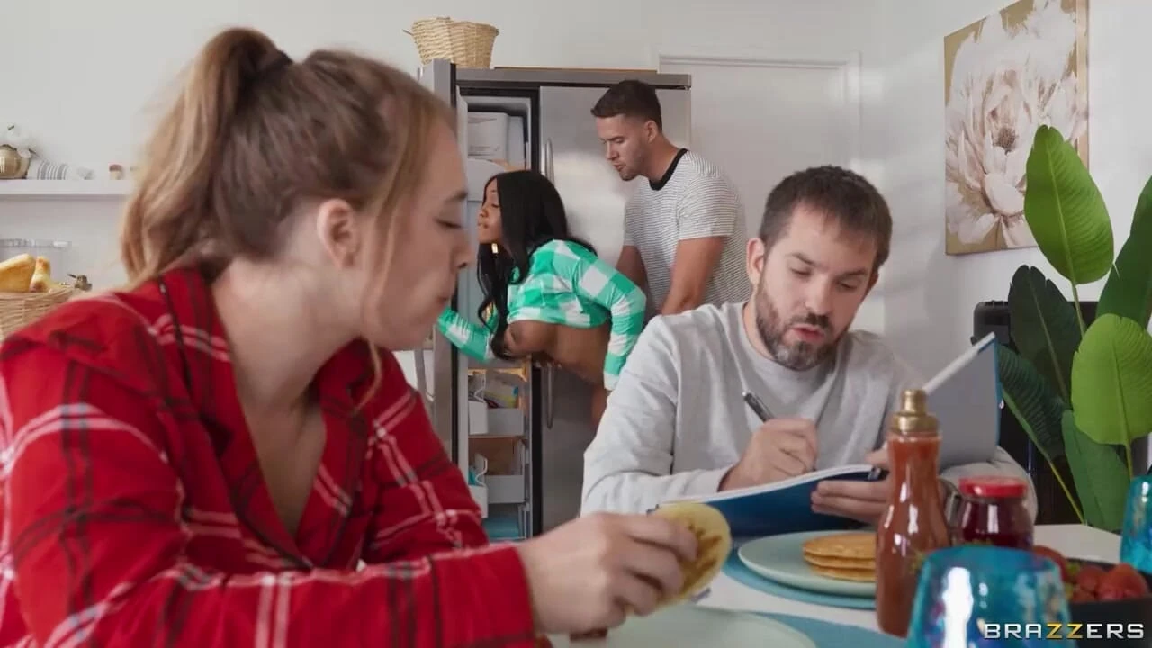 Pancakes, PJs And Pussy Lily Starfire Brazzers