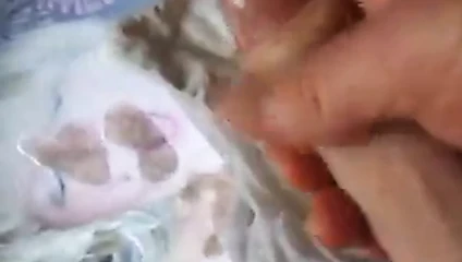 kalın cesaret üzerinde olgun külot ve yüz