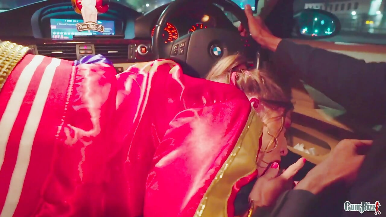 爸爸的小荡妇大战大黑屌