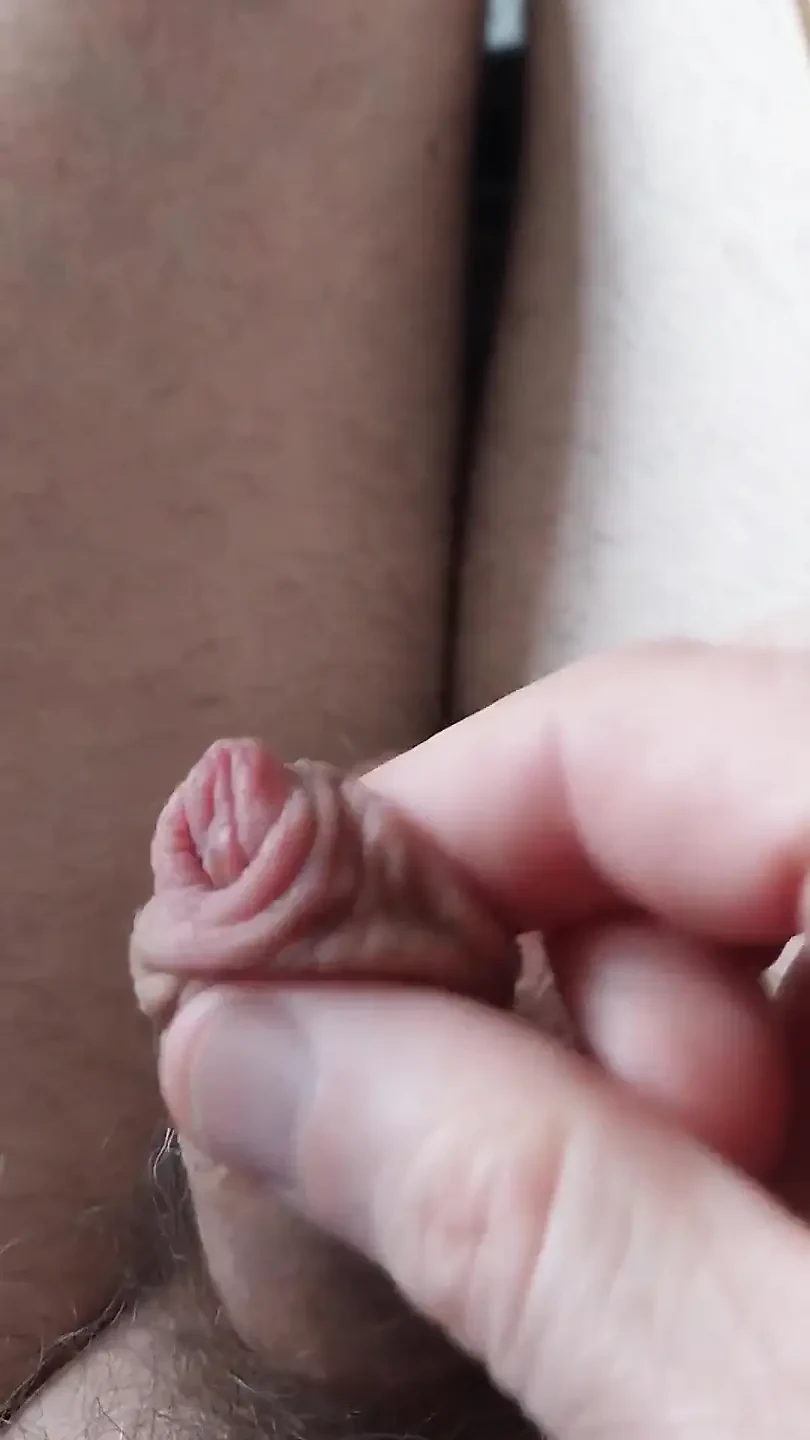 Geweldige kleine clit cumshot