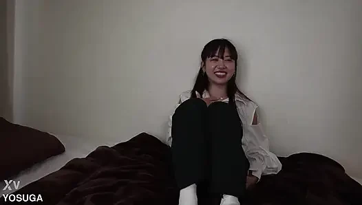Dergi kapaklarında müdavim olan 18 yaşındaki Filipinli yarı model. Aşırı video verileri filme alındı. Bölüm 1