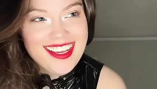 Smoking Leather Mistress Lends Out Her Favorite Toy