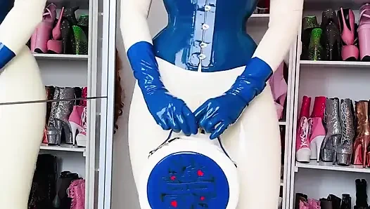 Силиконовая кукла