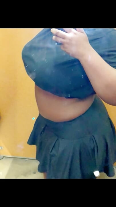 Going From NAUGHTY to New Looks at the Mall!