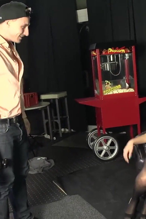 Fresh cock for cougar in heat!