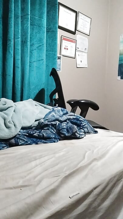 Un mari sexy se fait baiser correctement avec une femme transsexuelle, partie 2