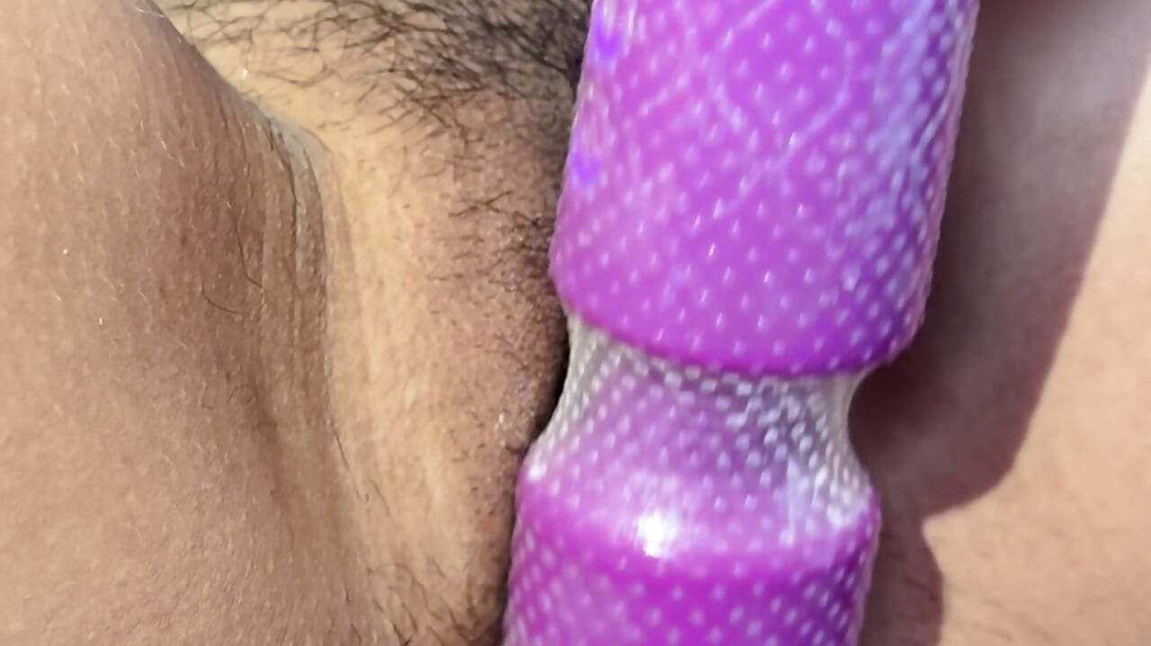 I am a housewife and I masturbate my pussy with a dildo and cum, do you love it?