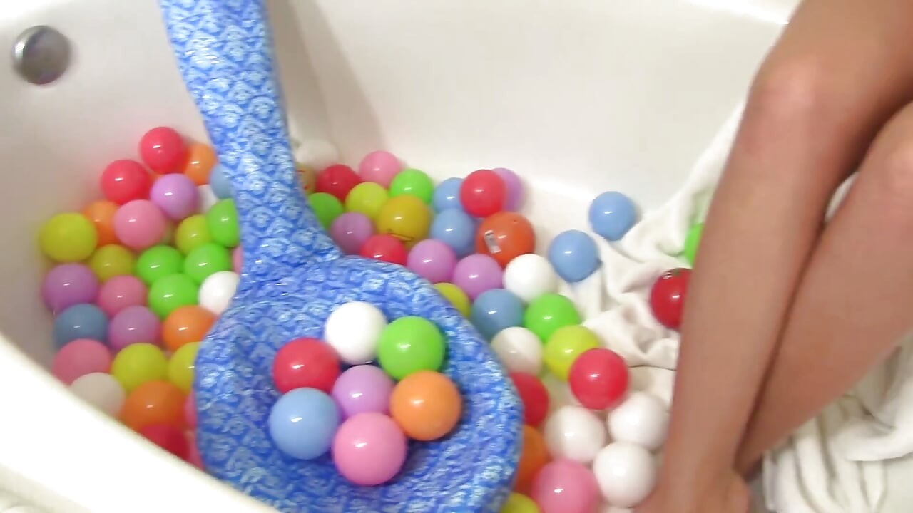 Jenna Ashley Delivers Pussy Dessert And Gets Cock For A Tip-Perv Milfs n Teens