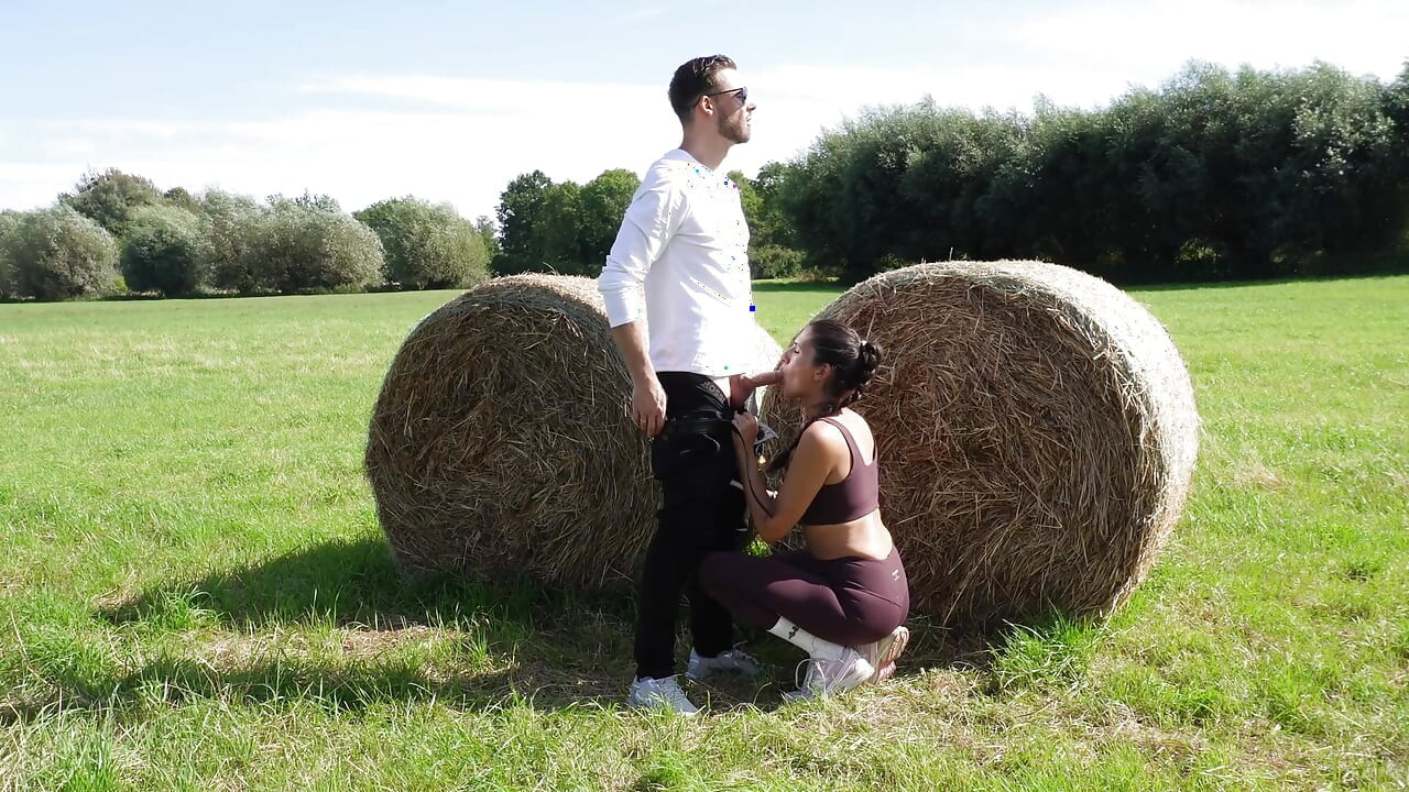 Pakistani jogger fucked behind the hay bales