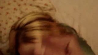 Блондинке-толстушке кончили на лицо в видео от первого лица