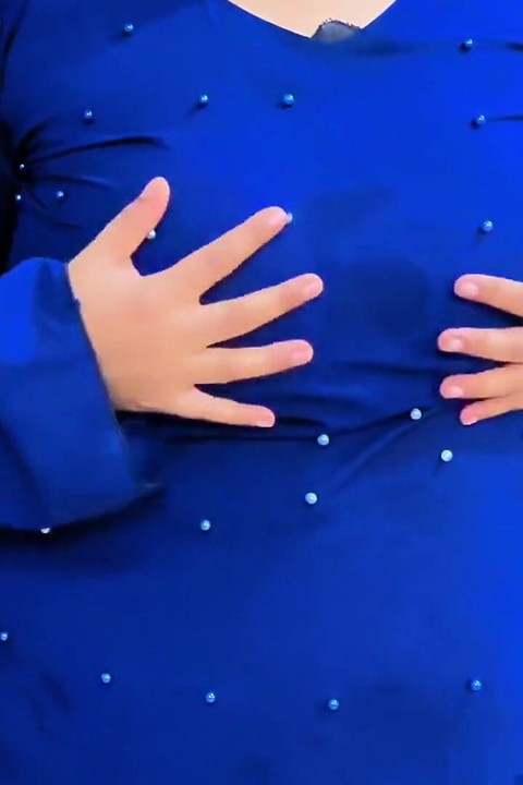 Έπιασε τη μουσουλμάνα Αραβία με μεγάλο κώλο και τεράστια βυζιά καυτό 18χρονο κορίτσι του BBC όταν ετοιμαζόταν να κάνει σεξ