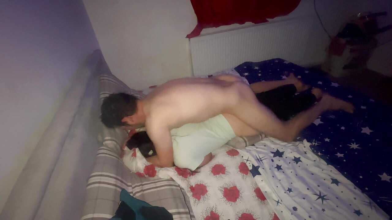 클레오 복종하고 의붓딸 가지고 놀고 싶어