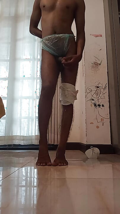 I am back. Enjoy my natural dick
