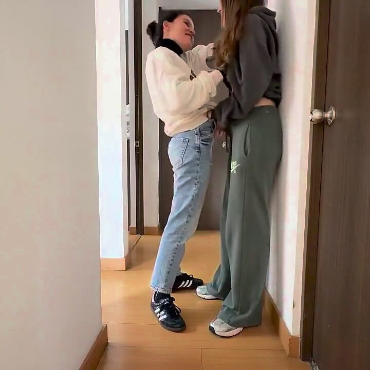 Betapa panasnya antara teman saya dan saya