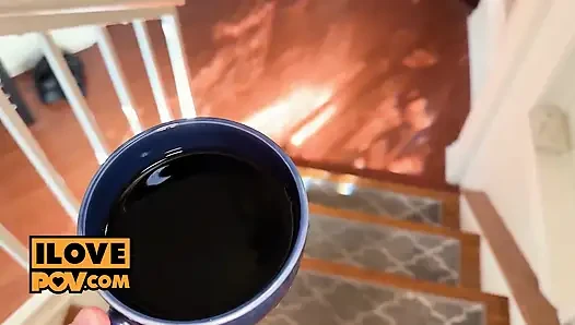 Kleo Kain vücuduyla mükemmel hafta sonu için sana teşekkür ediyor