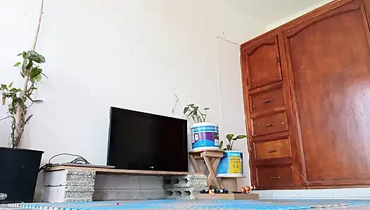 Poor puty in bedroom 2