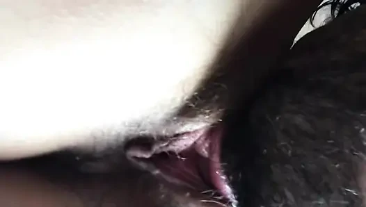 Kıllı amcık yeme, domaltmalı sikiş ve karısının karnına boşalma duşu