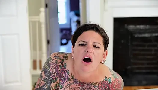 Carrie Capri Gets Fucked Doggie Style by Fucking Machine and Cums Hard!