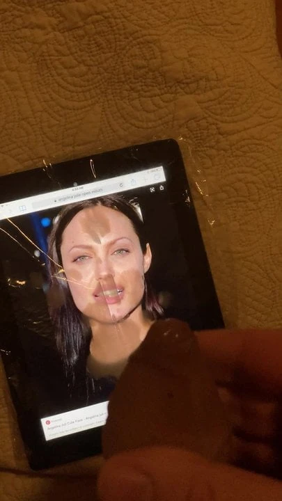 Angelina Jolie cum tribute