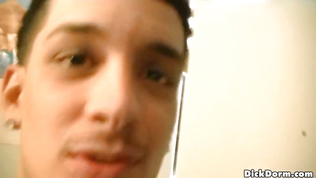 Reality Dudes - Wild Jerry Obliterates Anthony's Mind as They Turn Shaving Into Sucking Real Quick Inside the Dorm Room Setup