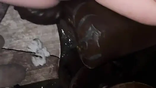 Muncrat muncrat dan mengerang aku suka bercinta