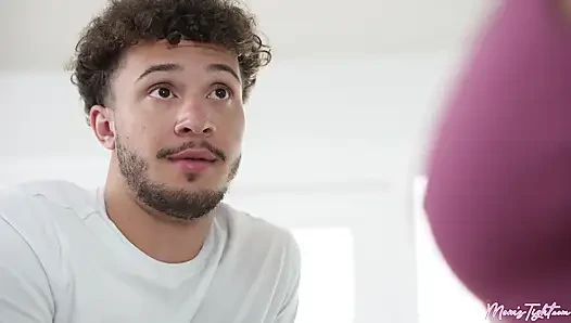 Stepmom Personal Trainer - S1e3