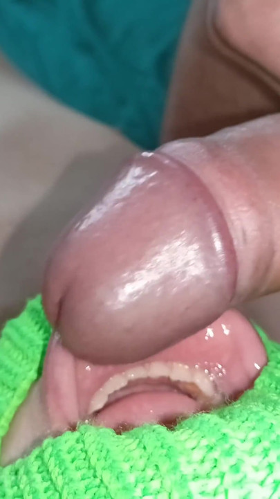 The Video Reveals the Rich Experience of Young Guys Touching Their Roommates in a Quick Way Without Any Problems!