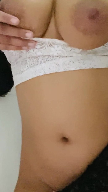 ช่วงเวลาที่ห้ามพลาดจาก "สาวอินเดียวัยรุ่น Desi"