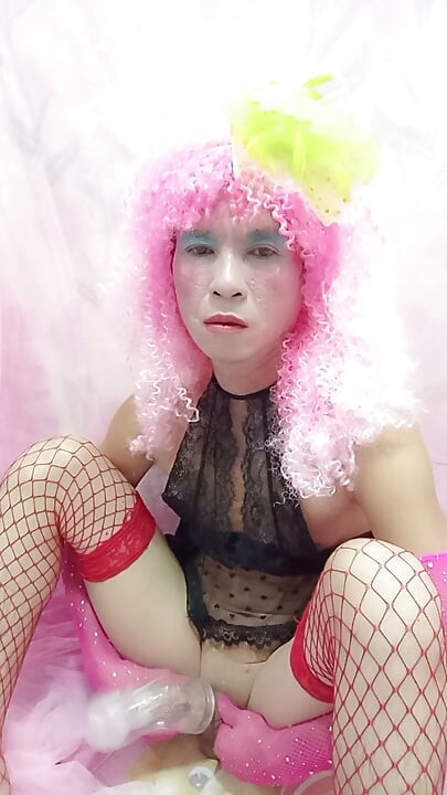 Oanh Le transgender wearing sexy clothes porn cock