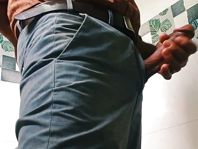 Indian old man mastrubation  big shot