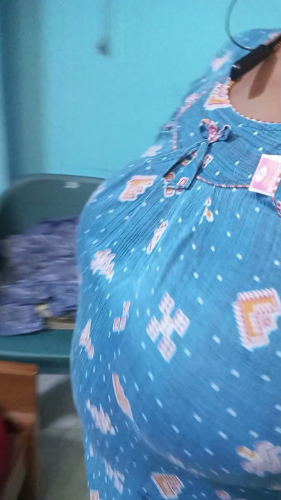 Big boobs indian aunty