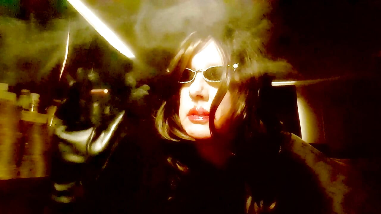 SITTING AT MY COMPUTER DESK AND SMOKING MORE120 LONG CIGARETTES