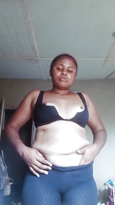 Nigerian village girl getting squirt on the live video
