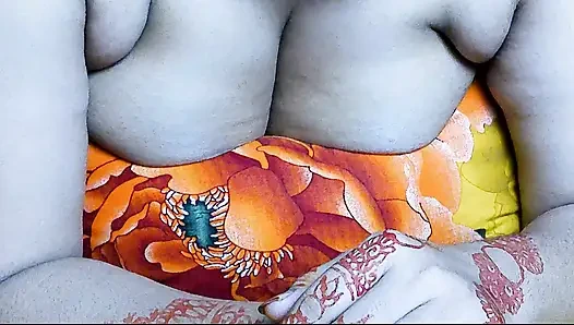 Бангладешку маги с большими сиськами жестко трахнули - грубая Choda дези с огромными сиськами