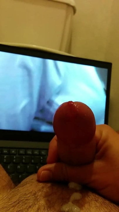 CUM again watching Vivi teasing clip