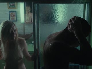 Kirsten Dunst - frumoasă, sexy și goală - toate lucrurile bune
