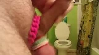 Dick walczy bez spermy różowy pierścień wokół penisa i piłek