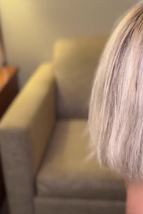 Leah Layz ไปเยี่ยม Mrflourish ตอนบ่ายเพื่อฝึกเย็ดและเย็ดตูด