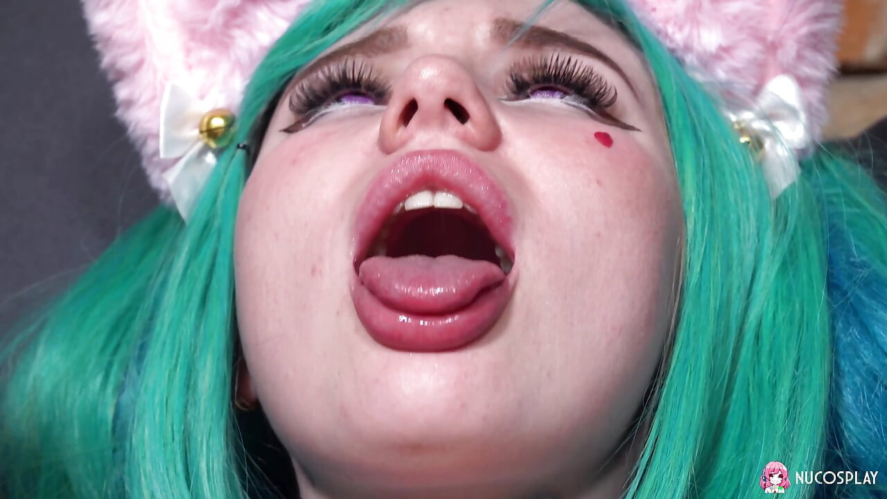Buttpluged Furry Slut Leyla Lure Loves to Drill Her Pussy