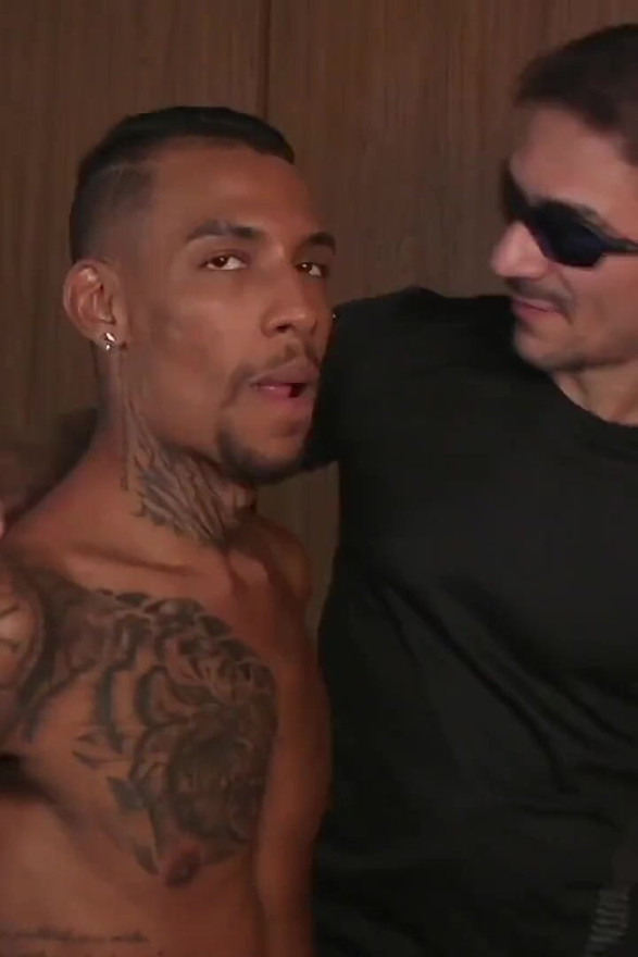2 Big Cocks Tag Team Muscle Ass Bareback! Huge Monster Cock!